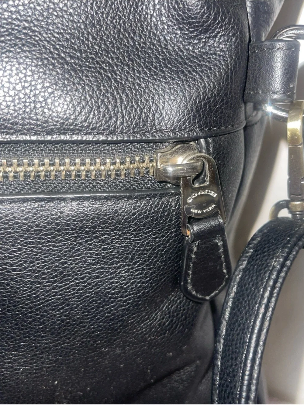 COACH LEATHER CHARLES FOLDOVER TOTE BAG UNISEX  BLACK - Picture 6 of 16